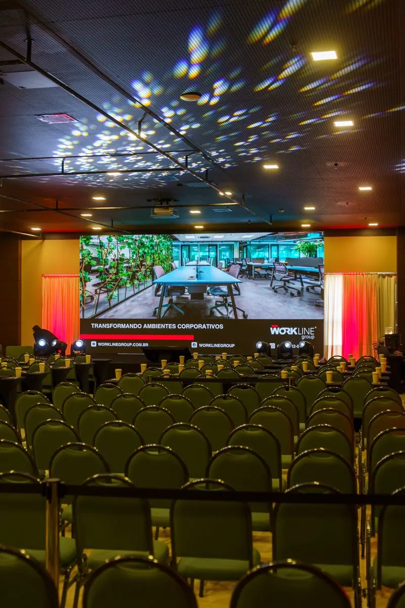 Auditório montado para o evento corporativo da Workline